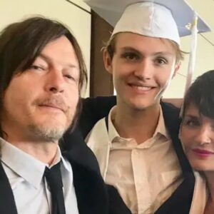 unlu ciftin manken oglu sevgilisini bogmaya kalkti C2csj6R6