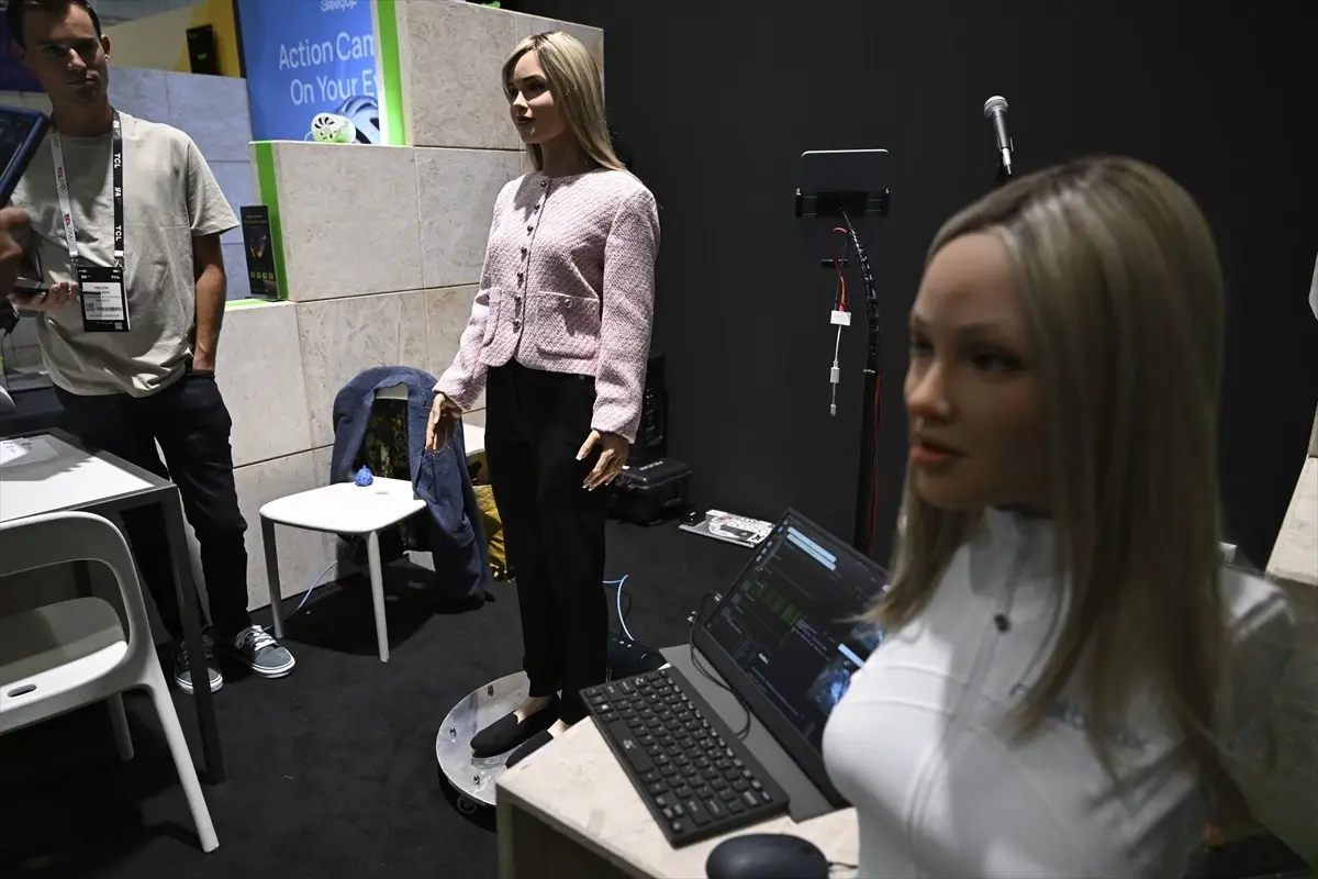 insansi robotlar 25 yilda evlerde olacak TUsfC4zs