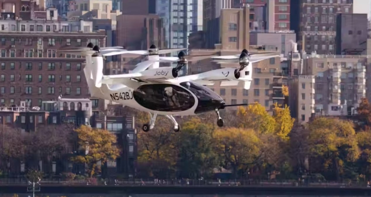 uber duyurdu artik helikopter ile de yolculuk yapilabilecek PmnqA33r