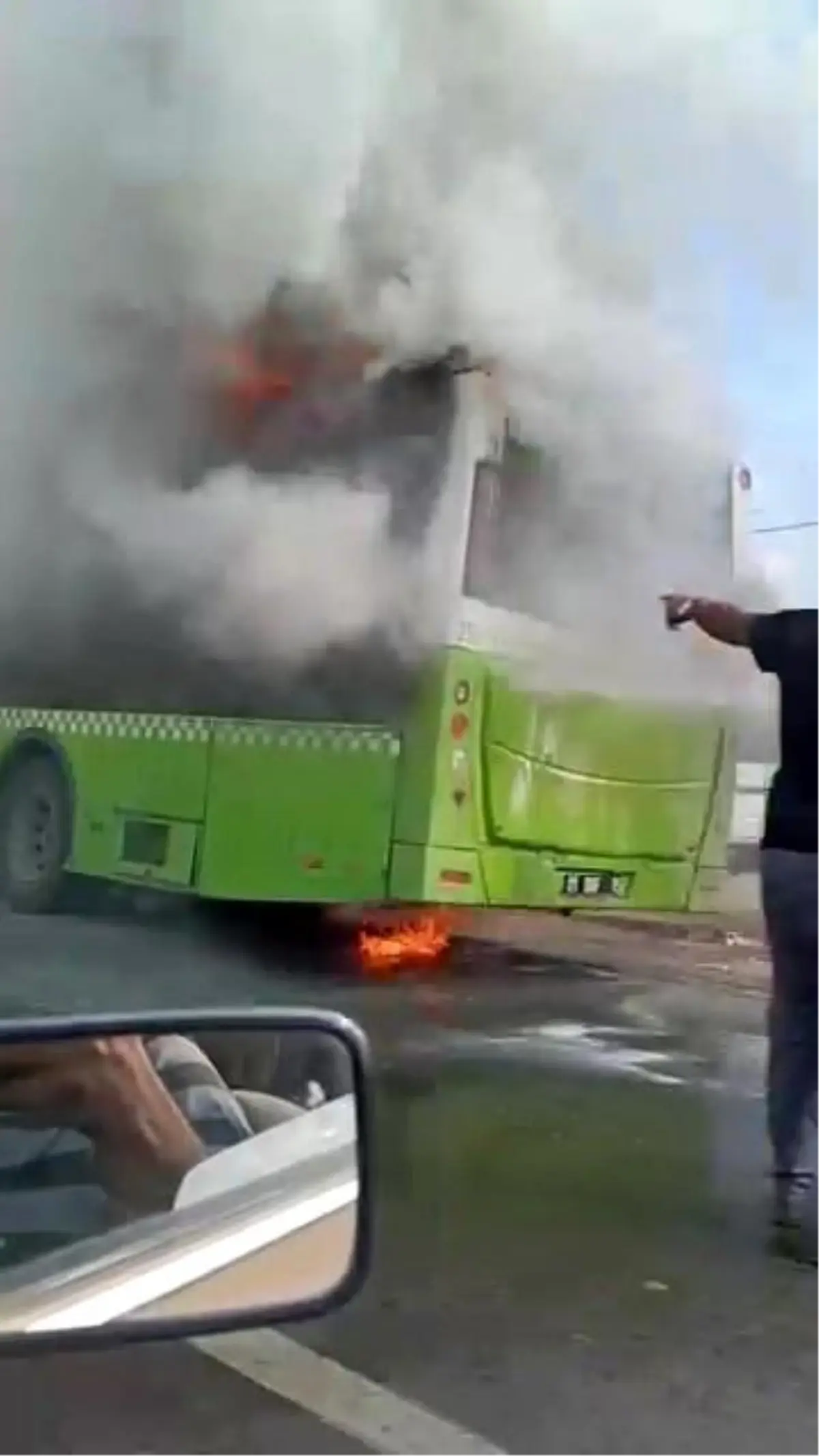 adanada halk otobusu yangin cikardi eF5MwXRr.jpg